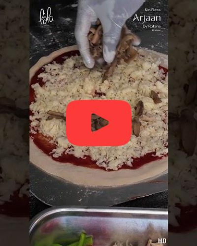 Une pizza au feu de bois, ça change tout !